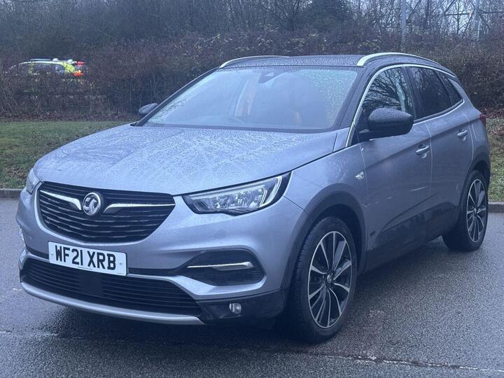 Vauxhall GRANDLAND X 1.6 13.2kWh Elite Nav Auto 4WD Euro 6 (s/s) 5dr Hybrid4 Vauxhall GRANDLAND X 1.6 13.2kWh Elite Nav Auto 4WD Euro 6 (s/s) 5dr Hybrid4