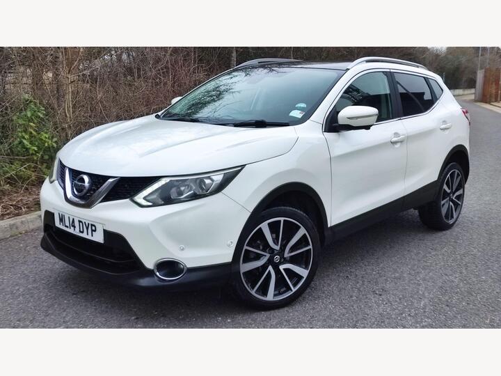 Nissan Qashqai 1.2 DIG-T Tekna 2WD Euro 5 (s/s) 5dr