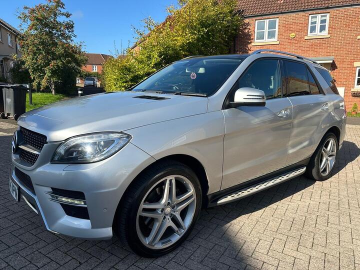 Mercedes-Benz M Class 2.1 ML250 BlueTEC AMG Line G-Tronic 4WD Euro 6 (s/s) 5dr Mercedes-Benz M Class 2.1 ML250 BlueTEC AMG Line G-Tronic 4WD Euro 6 (s/s) 5dr