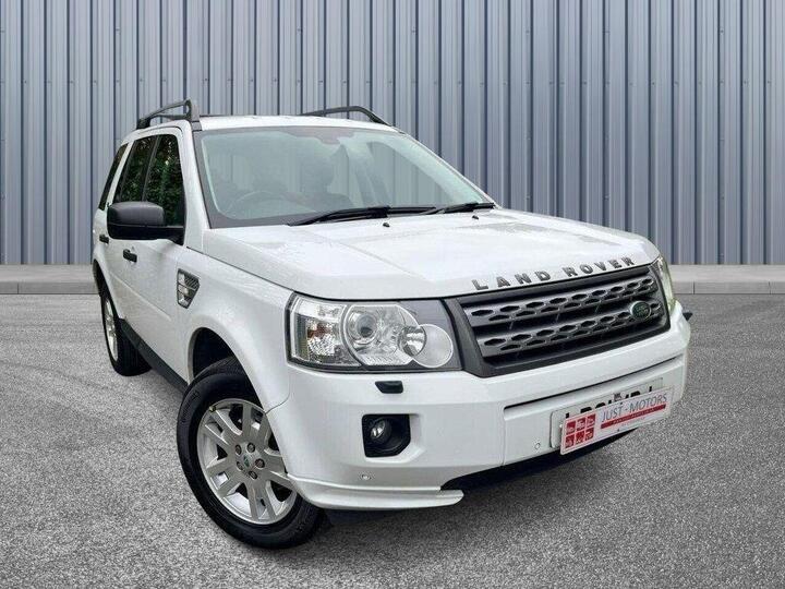 Land Rover Freelander 2 2.2 TD4 XS CommandShift 4WD Euro 5 5dr Land Rover Freelander 2 2.2 TD4 XS CommandShift 4WD Euro 5 5dr