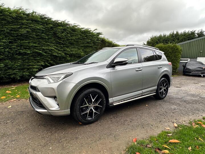 Toyota RAV4 2.0 D-4D Icon Euro 6 (s/s) 5dr (Safety Sense, Nav)