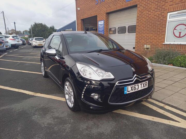 Citroen DS3 Cabrio 1.6 THP DSport Plus Euro 5 2dr Citroen DS3 Cabrio 1.6 THP DSport Plus Euro 5 2dr