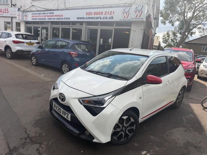 Toyota AYGO 1.0 VVT-i X-trend Funroof X-shift Euro 6 5dr