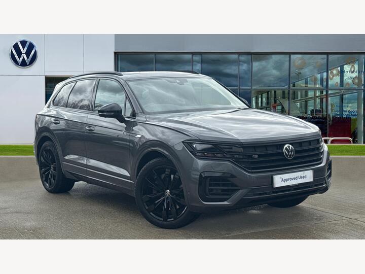Volkswagen Touareg 3.0 TSI V6 Black Edition Tiptronic 4Motion Euro 6 (s/s) 5dr Volkswagen Touareg 3.0 TSI V6 Black Edition Tiptronic 4Motion Euro 6 (s/s) 5dr