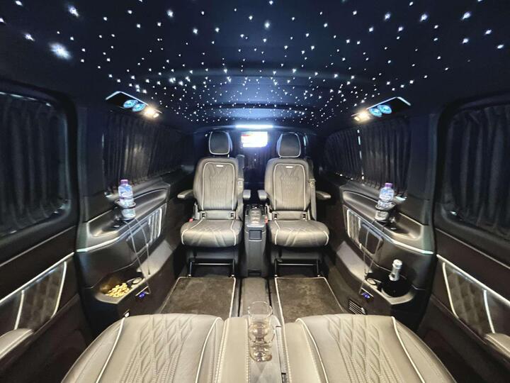 Mercedes-Benz V-CLASS 2.0 V220d AMG Line G-Tronic+ Euro 6 (s/s) 5dr XLWB Mercedes-Benz V-CLASS 2.0 V220d AMG Line G-Tronic+ Euro 6 (s/s) 5dr XLWB