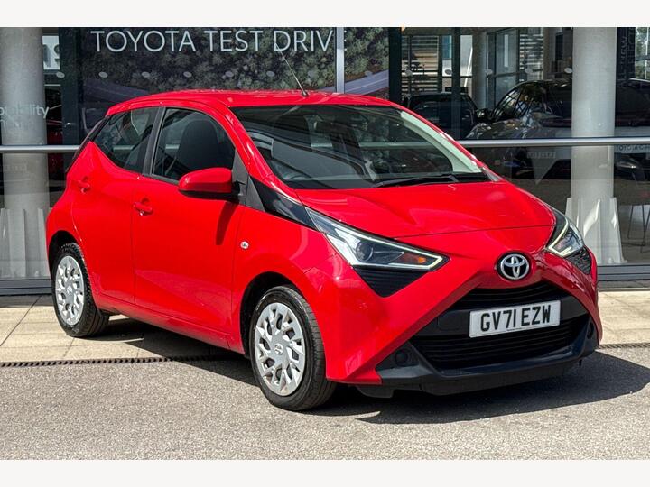 Toyota AYGO 1.0 VVT-i X-play Euro 6 (s/s) 5dr