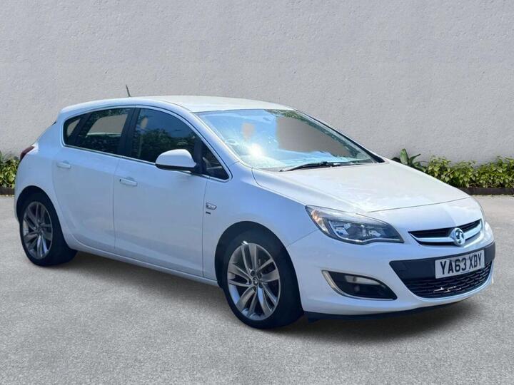 Vauxhall ASTRA 1.4T 16v SRi Euro 5 5dr