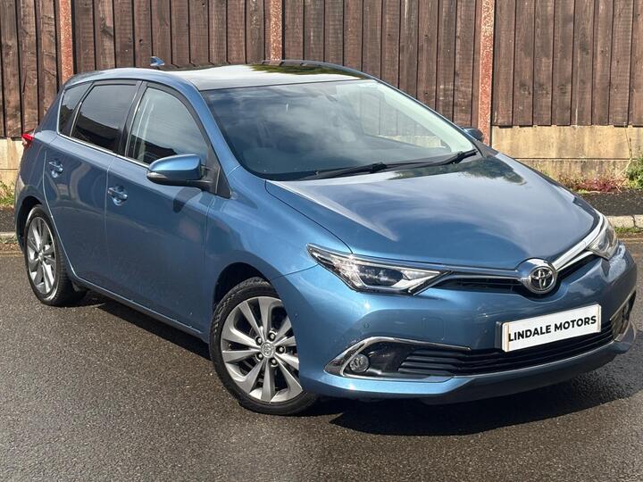Toyota Auris 1.6 D-4D Excel Euro 6 (s/s) 5dr Toyota Auris 1.6 D-4D Excel Euro 6 (s/s) 5dr