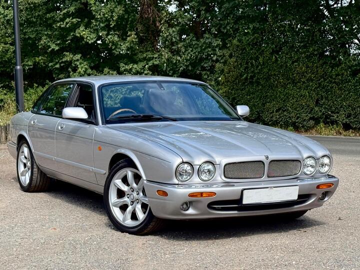 Jaguar XJ 3.2 XJ8 Sport 4dr