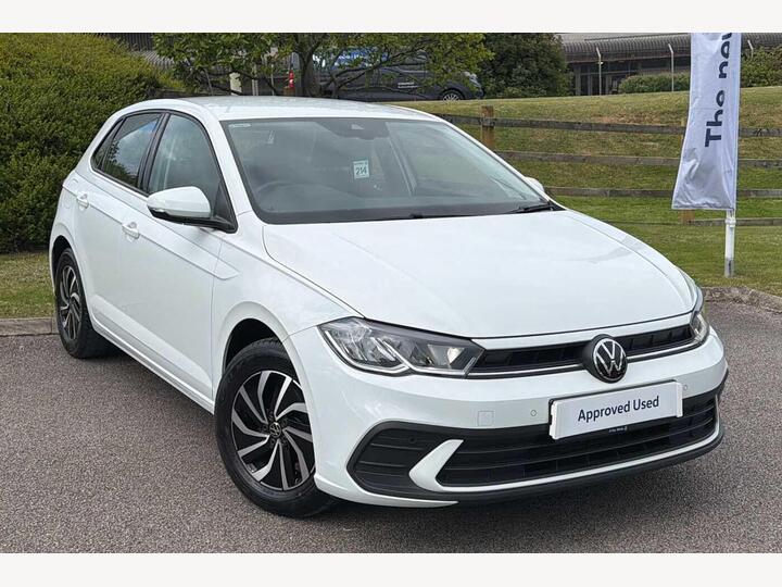 Volkswagen Polo 1.0 TSI Life Euro 6 (s/s) 5dr Volkswagen Polo 1.0 TSI Life Euro 6 (s/s) 5dr