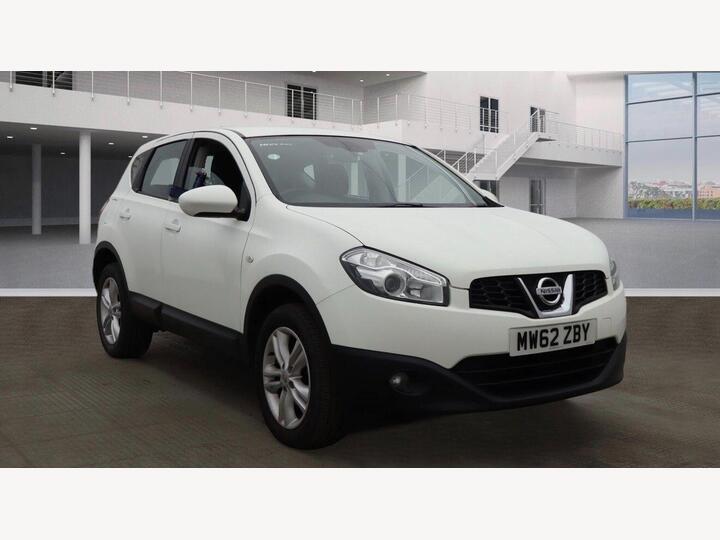 Nissan Qashqai 1.6 Tekna CVT 2WD Euro 5 5dr (AVM)