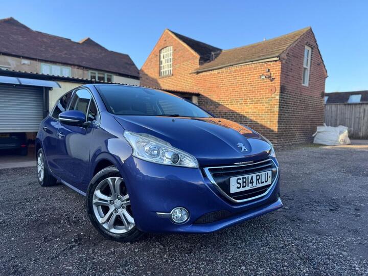Peugeot 208 1.2 VTi Allure Euro 5 5dr