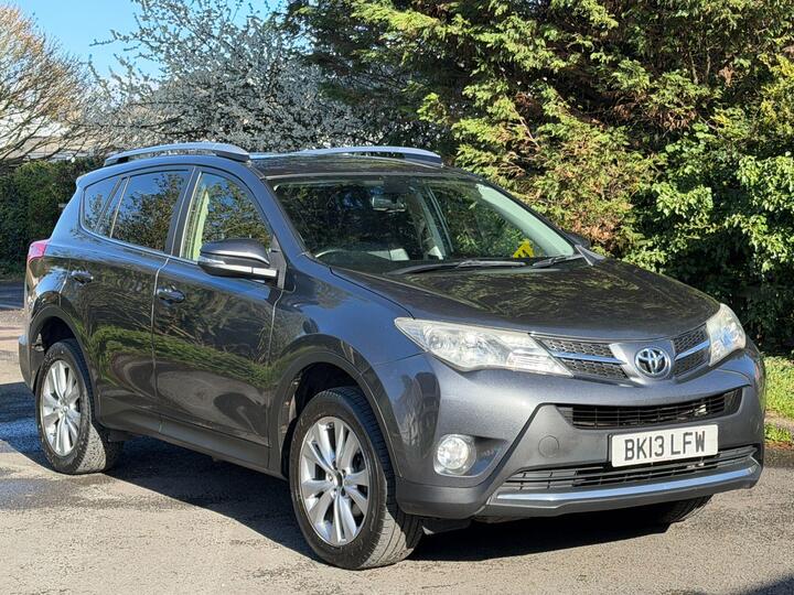 Toyota RAV4 2.2 D-4D Invincible 4WD Euro 5 5dr