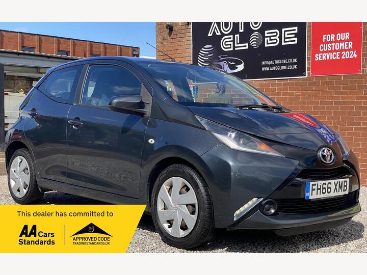 Toyota AYGO 1.0 VVT-i X-play Euro 6 5dr