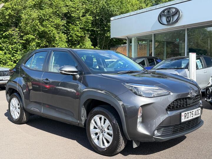 Toyota Yaris Cross 1.5 VVT-h Icon E-CVT Euro 6 (s/s) 5dr Toyota Yaris Cross 1.5 VVT-h Icon E-CVT Euro 6 (s/s) 5dr