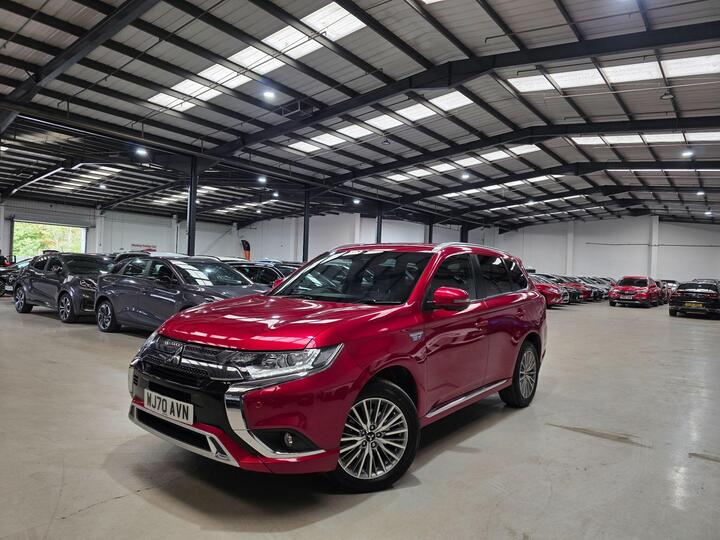Mitsubishi Outlander 2.4h TwinMotor 13.8kWh Dynamic Safety CVT 4WD Euro 6 (s/s) 5dr