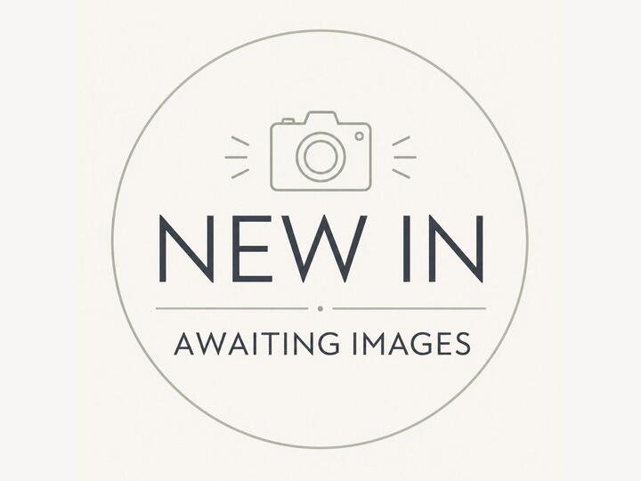 Land Rover Discovery 3.0 D300 MHEV R-Dynamic HSE Auto 4WD Euro 6 (s/s) 5dr