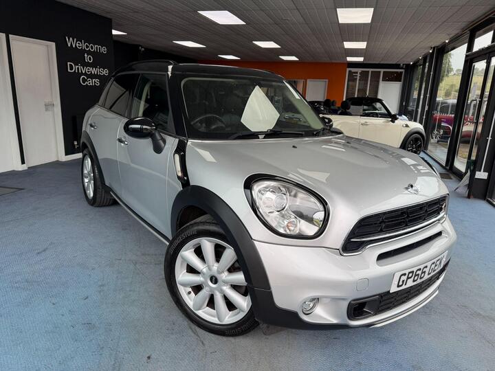 MINI Countryman 1.6 Cooper S Steptronic ALL4 Euro 5 5dr MINI Countryman 1.6 Cooper S Steptronic ALL4 Euro 5 5dr