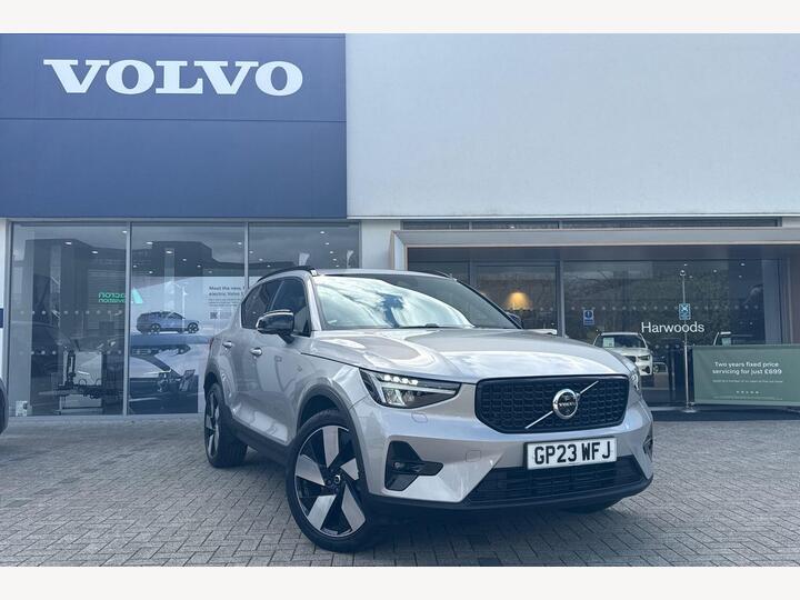 Volvo XC40 1.5h T5 Recharge 10.7kWh Ultimate Dark Auto Euro 6 (s/s) 5dr