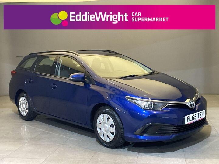 Toyota Auris 1.4 D-4D Active Touring Sports Euro 6 (s/s) 5dr Toyota Auris 1.4 D-4D Active Touring Sports Euro 6 (s/s) 5dr