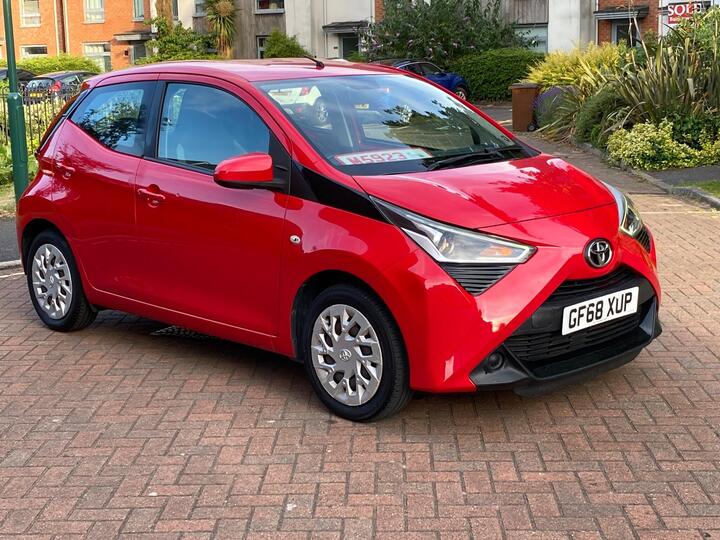 Toyota AYGO 1.0 VVT-i X-play Euro 6 5dr