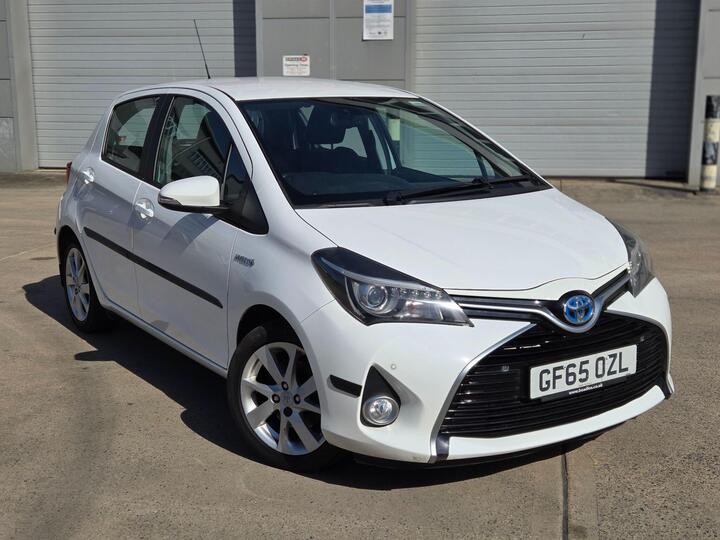 Toyota Yaris 1.5 VVT-h Excel E-CVT Euro 6 5dr (15in Alloy)