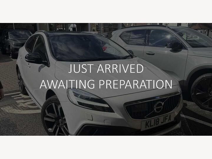 Volvo V40 Cross Country 1.5 T3 Pro Auto Euro 6 (s/s) 5dr