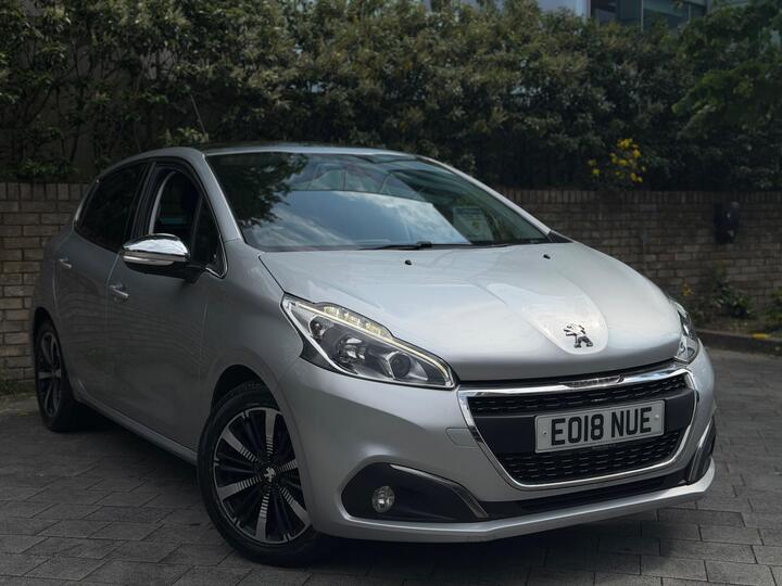 Peugeot 208 1.2 PureTech Allure Premium Euro 6 (s/s) 5dr