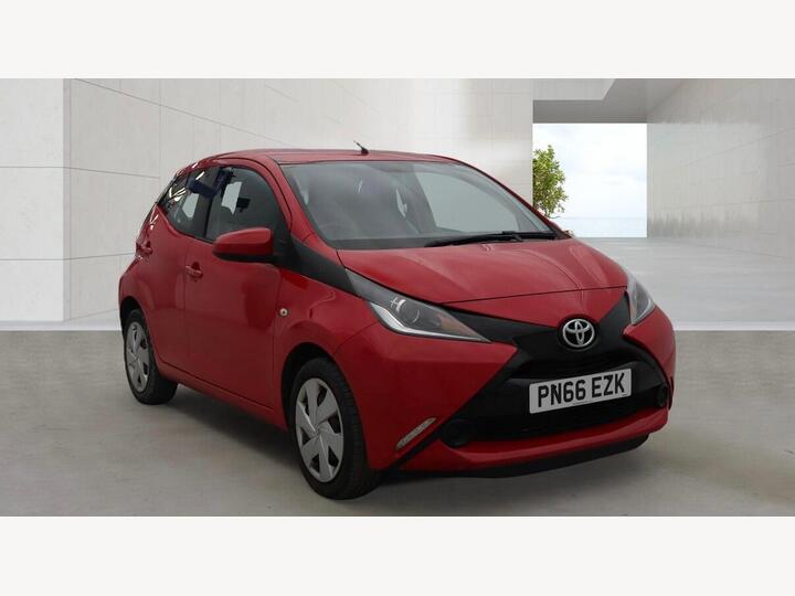 Toyota AYGO 1.0 VVT-i X-play Euro 6 5dr