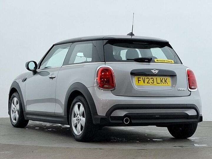 MINI Hatch 1.5 Cooper Classic Steptronic Euro 6 (s/s) 3dr