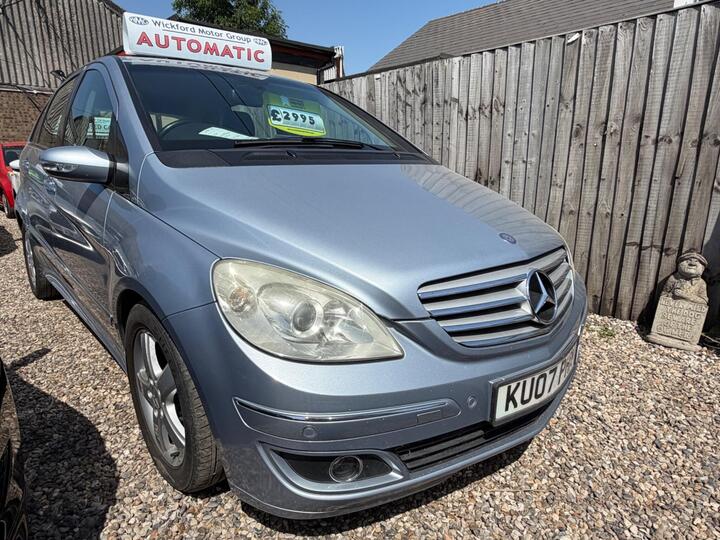 Mercedes-Benz B Class 2.0 B200 SE CVT 5dr