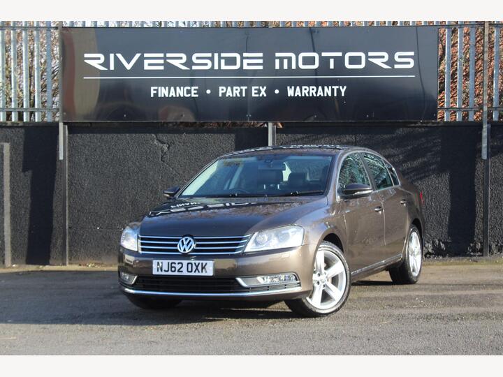 Volkswagen Passat 2.0 TDI BlueMotion Tech SE DSG Euro 5 (s/s) 4dr
