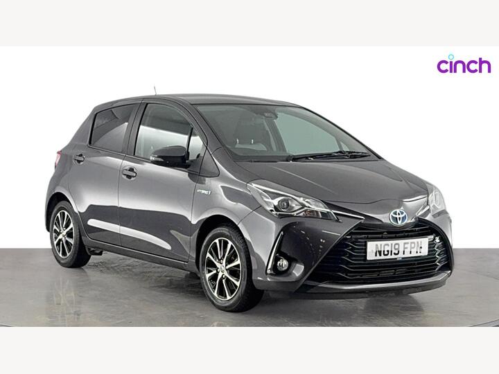 Toyota Yaris 1.5 VVT-h Icon Tech E-CVT Euro 6 (s/s) 5dr