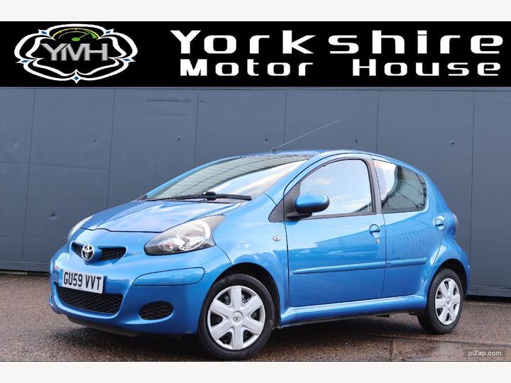 Toyota AYGO 1.0 VVT-i Blue Euro 4 5dr Toyota AYGO 1.0 VVT-i Blue Euro 4 5dr