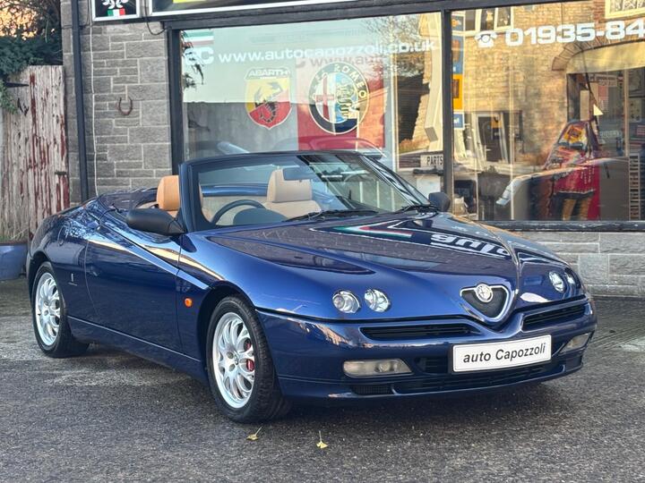 Alfa Romeo Spider 3.0 V6 24V 2dr Alfa Romeo Spider 3.0 V6 24V 2dr