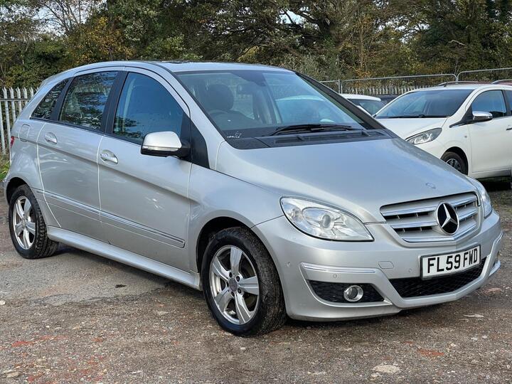 Mercedes-Benz B Class 2.0 B180 CDI SE CVT 5dr Mercedes-Benz B Class 2.0 B180 CDI SE CVT 5dr
