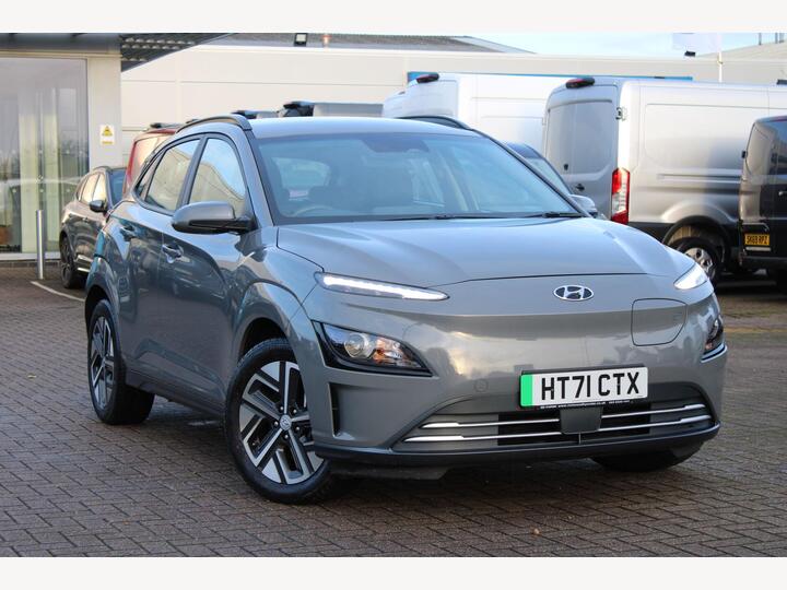 Hyundai KONA 39kWh SE Connect Auto 5dr (10.5kW Charger)