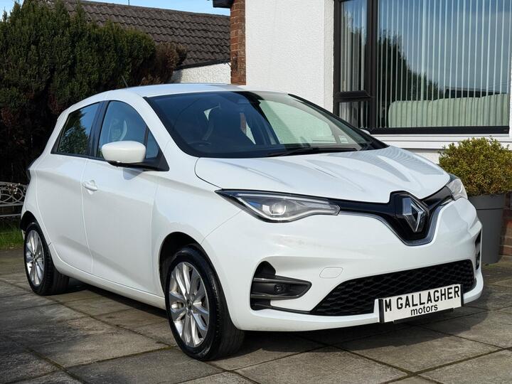 Renault Zoe R110 EV50 52kWh Iconic Auto 5dr (Rapid Charge) Renault Zoe R110 EV50 52kWh Iconic Auto 5dr (Rapid Charge)