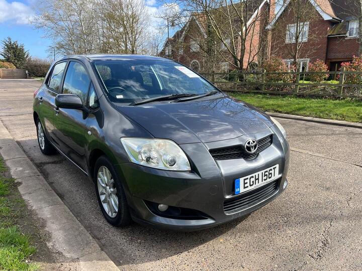 Toyota Auris 1.4 D-4D T2 5dr