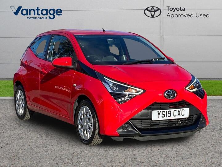 Toyota AYGO 1.0 VVT-i X-play X-shift Euro 6 5dr