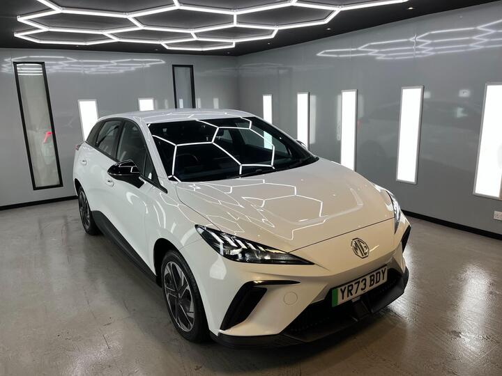 MG MG4 51kWh SE Auto 5dr