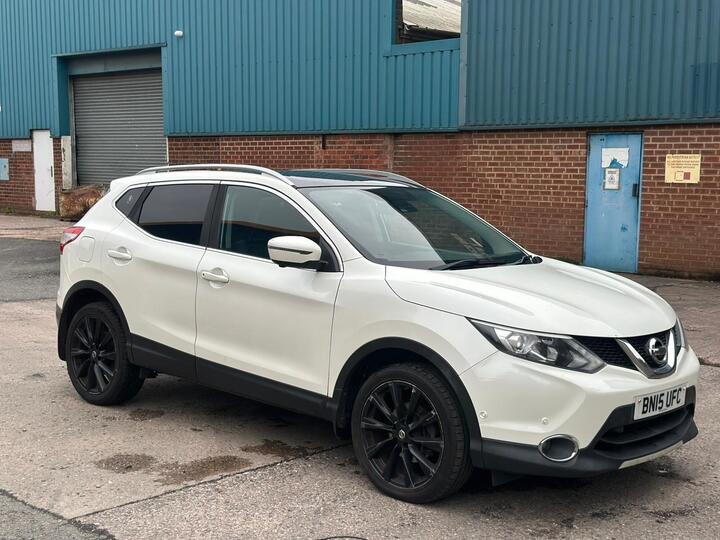 Nissan Qashqai 1.5 DCi Tekna 2WD Euro 5 (s/s) 5dr
