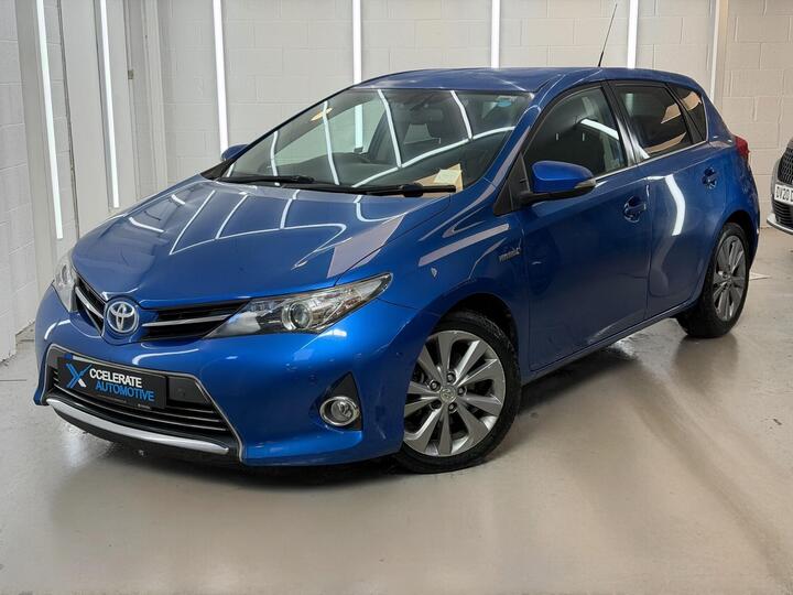 Toyota Auris 1.8 VVT-h Excel CVT Euro 5 (s/s) 5dr Toyota Auris 1.8 VVT-h Excel CVT Euro 5 (s/s) 5dr