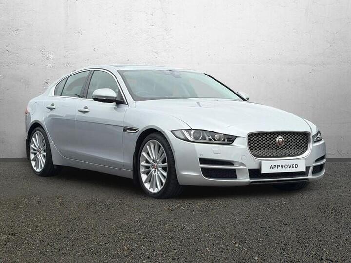 Jaguar XE 2.0d Portfolio Auto Euro 6 (s/s) 4dr