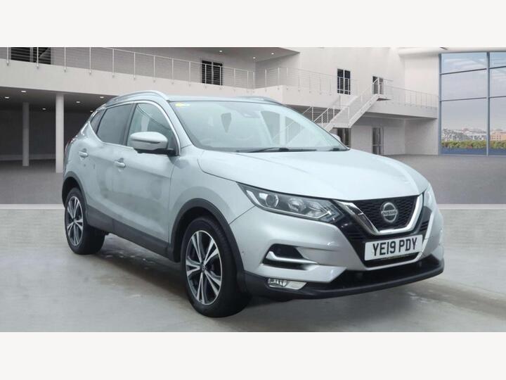 Nissan QASHQAI 1.5 DCi N-Connecta Euro 6 (s/s) 5dr