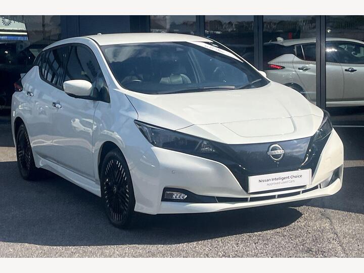 Nissan Leaf 39kWh Tekna Auto 5dr Nissan Leaf 39kWh Tekna Auto 5dr