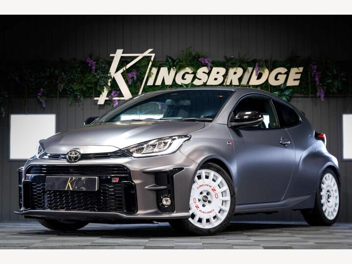 Toyota YARIS 1.6T GR Circuit AWD Euro 6 3dr