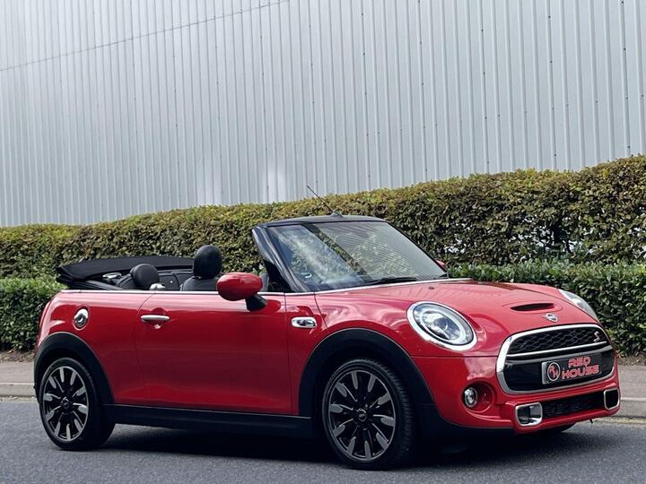 MINI Convertible 2.0 Cooper S Exclusive Steptronic Euro 6 (s/s) 2dr MINI Convertible 2.0 Cooper S Exclusive Steptronic Euro 6 (s/s) 2dr