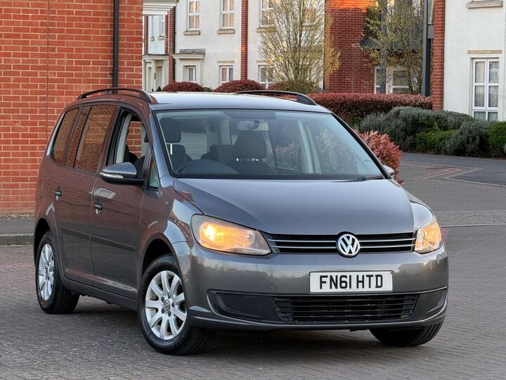 Volkswagen Touran 1.2 TSI BlueMotion Tech S Euro 5 5dr Volkswagen Touran 1.2 TSI BlueMotion Tech S Euro 5 5dr