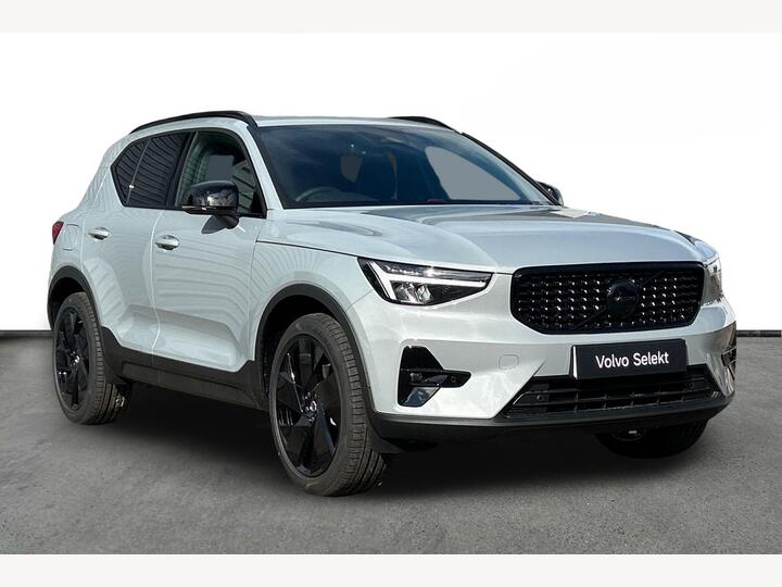 Volvo XC40 2.0 B3 MHEV Plus Black Edition DCT Auto Euro 6 (s/s) 5dr